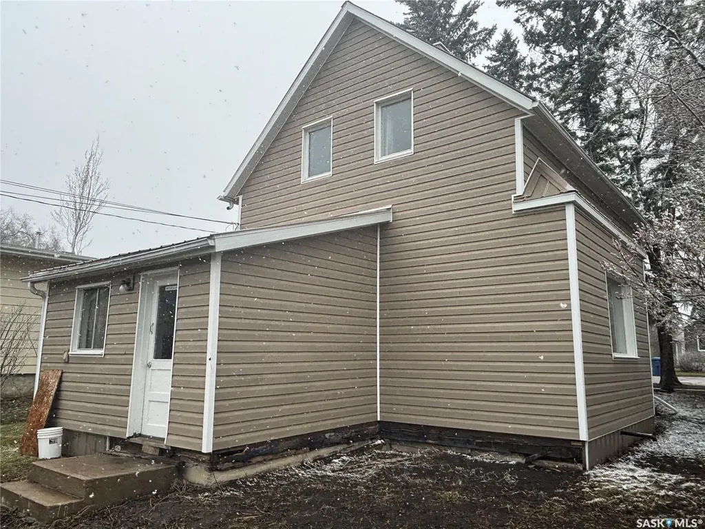 112 Stovel Avenue E Melfort SK S0E 1A0