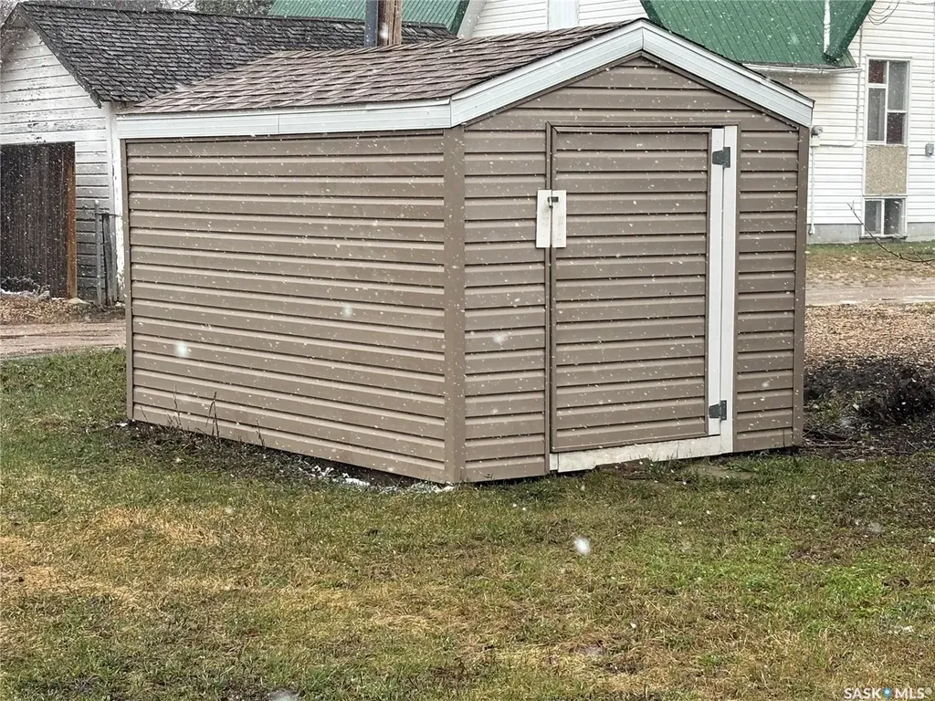 112 Stovel Avenue E Melfort SK S0E 1A0