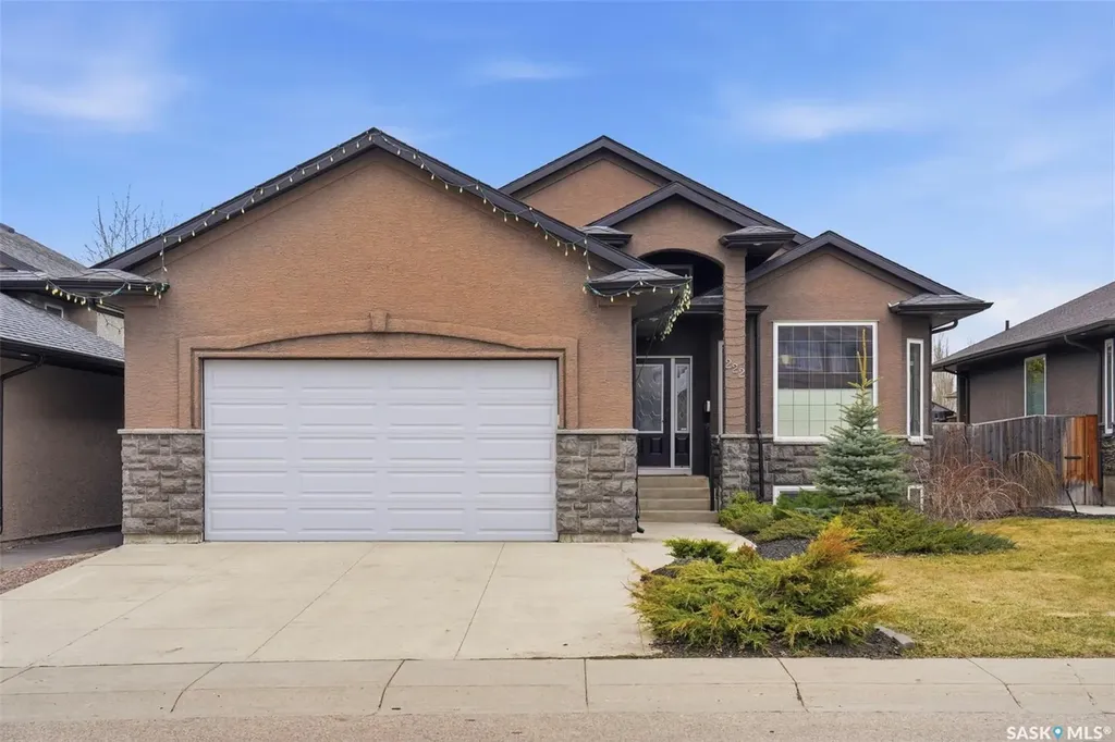 222 Fawcett Crescent Saskatoon SK S7T 0E9