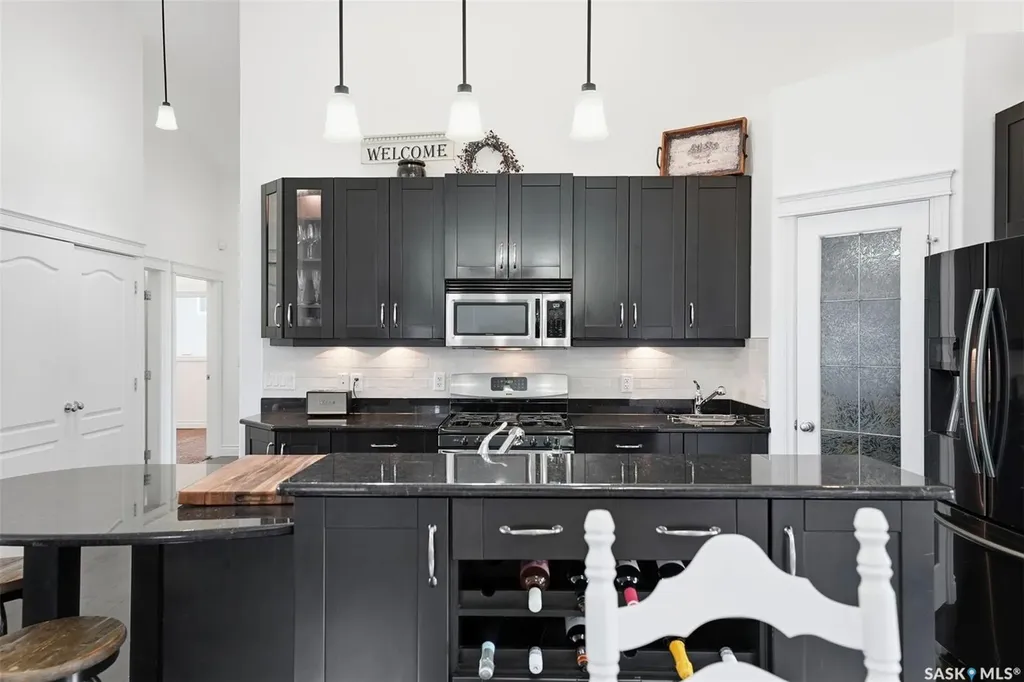 222 Fawcett Crescent Saskatoon SK S7T 0E9