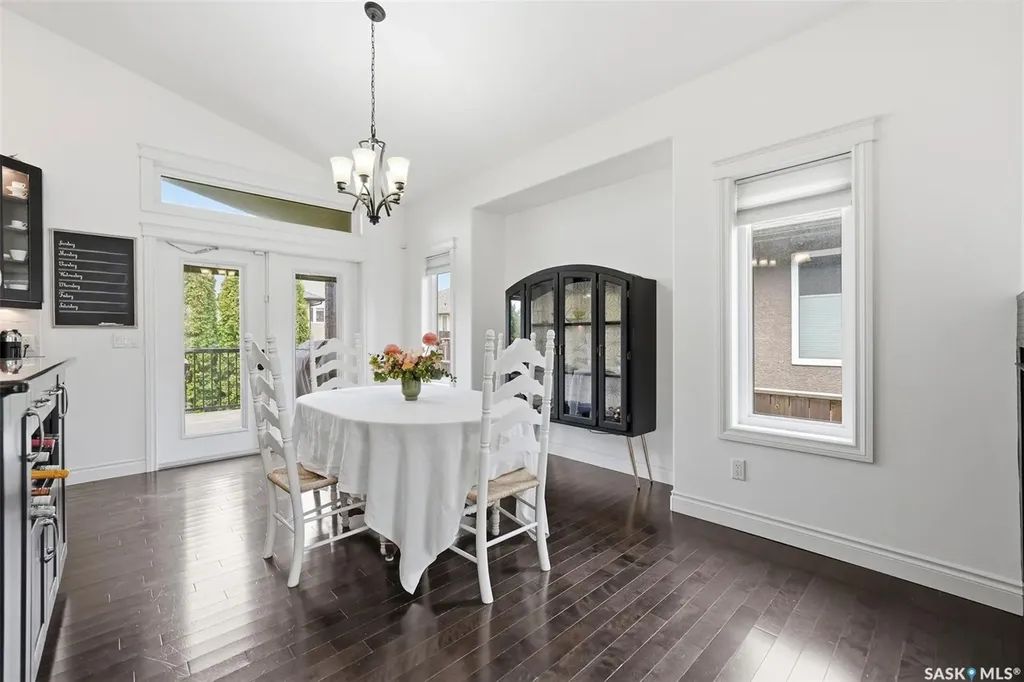 222 Fawcett Crescent Saskatoon SK S7T 0E9
