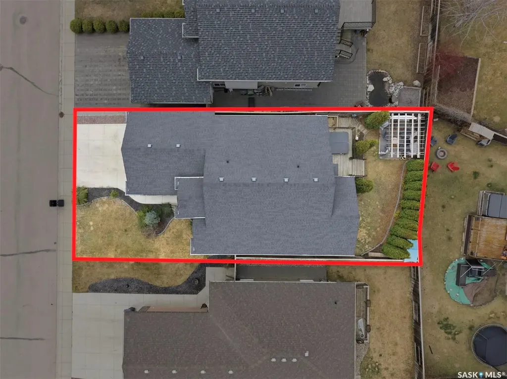 222 Fawcett Crescent Saskatoon SK S7T 0E9