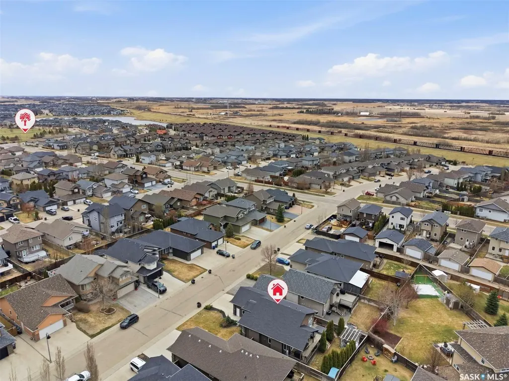 222 Fawcett Crescent Saskatoon SK S7T 0E9