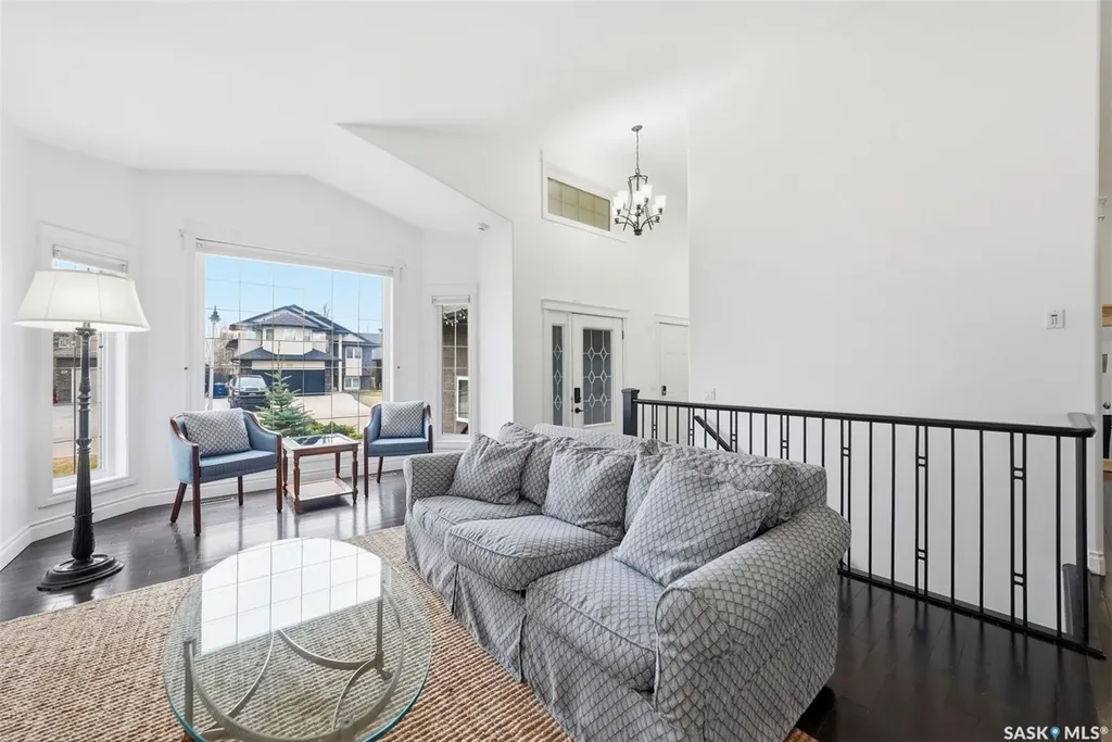 222 Fawcett Crescent Saskatoon SK S7T 0E9