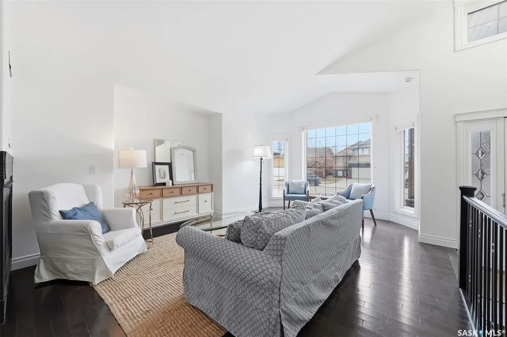 222 Fawcett Crescent Saskatoon SK S7T 0E9