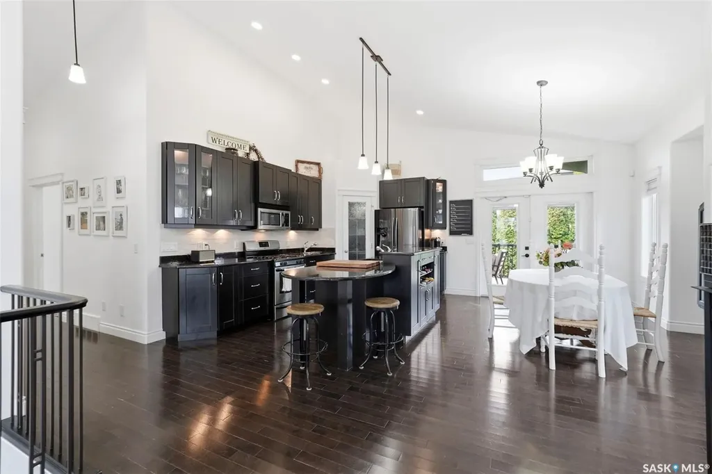 222 Fawcett Crescent Saskatoon SK S7T 0E9