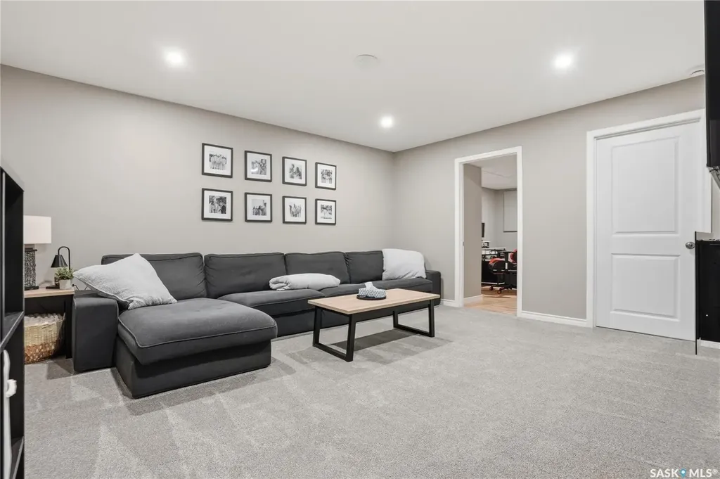 670 Kenderdine Road Saskatoon SK S7N 4W3