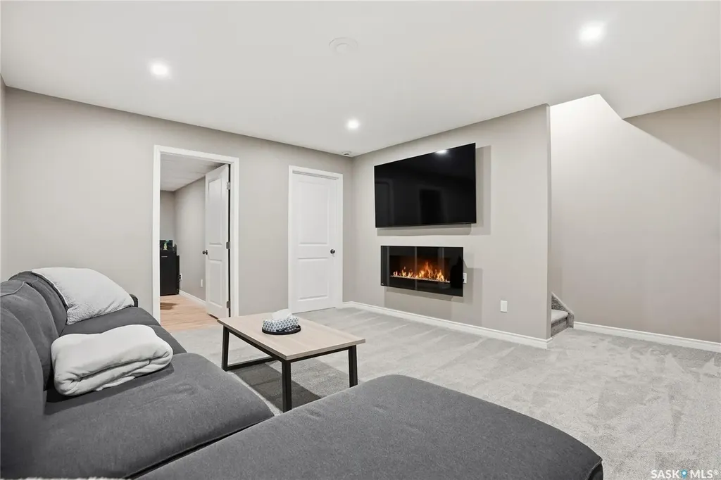 670 Kenderdine Road Saskatoon SK S7N 4W3