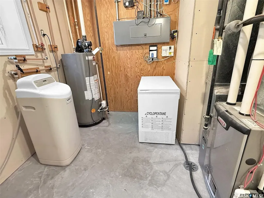 620 8th Avenue NE Swift Current SK S9H 2R3