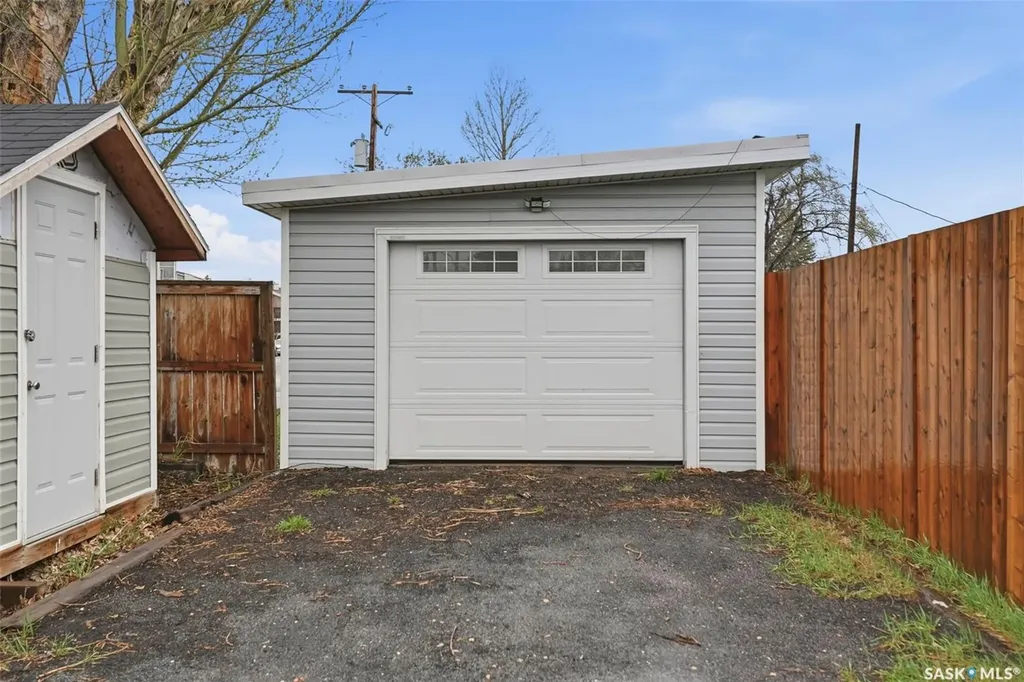 219 Grant Street Saskatoon SK S7N 2A5
