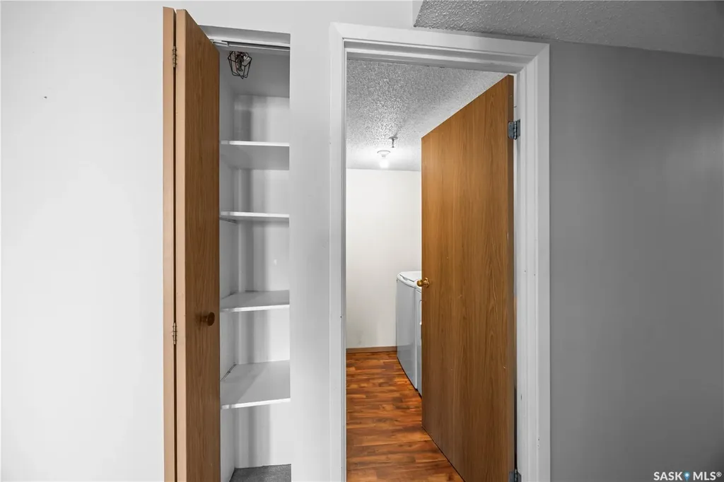 405 5th Avenue N Saskatoon SK S7K 6Z3