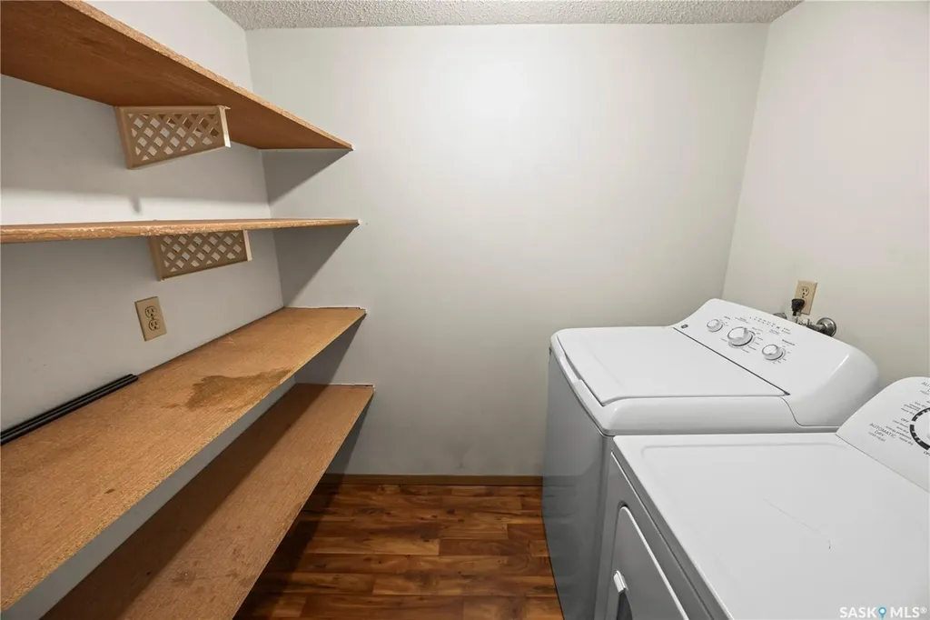 405 5th Avenue N Saskatoon SK S7K 6Z3