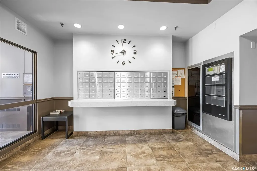 405 5th Avenue N Saskatoon SK S7K 6Z3