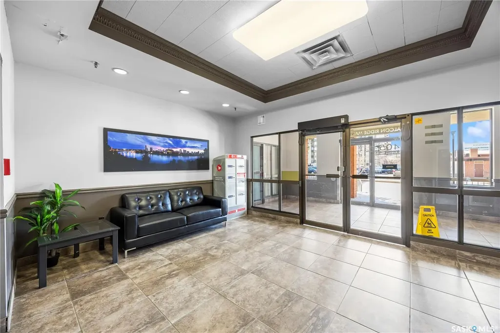 405 5th Avenue N Saskatoon SK S7K 6Z3