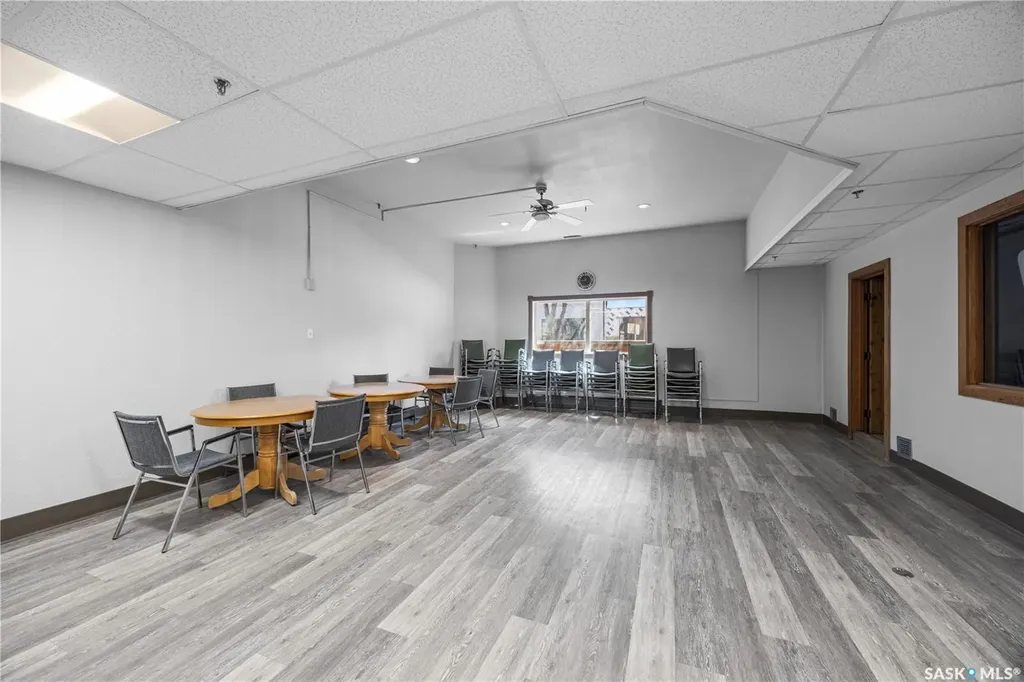 405 5th Avenue N Saskatoon SK S7K 6Z3