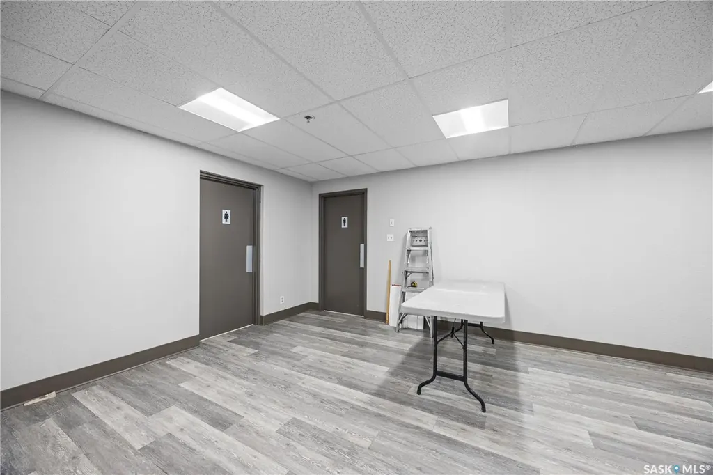 405 5th Avenue N Saskatoon SK S7K 6Z3