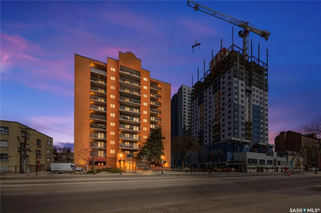 405 5th Avenue N Saskatoon SK S7K 6Z3