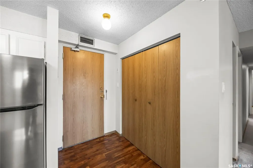 405 5th Avenue N Saskatoon SK S7K 6Z3