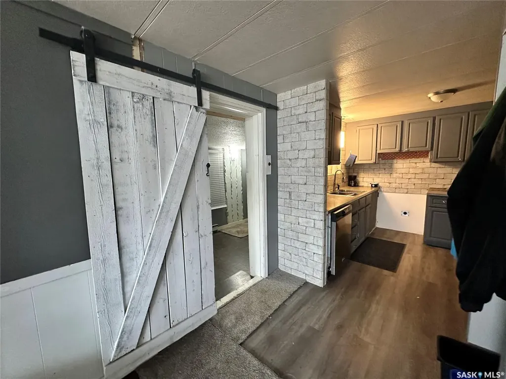 1035 Boychuk Drive Saskatoon SK S7H 5B2