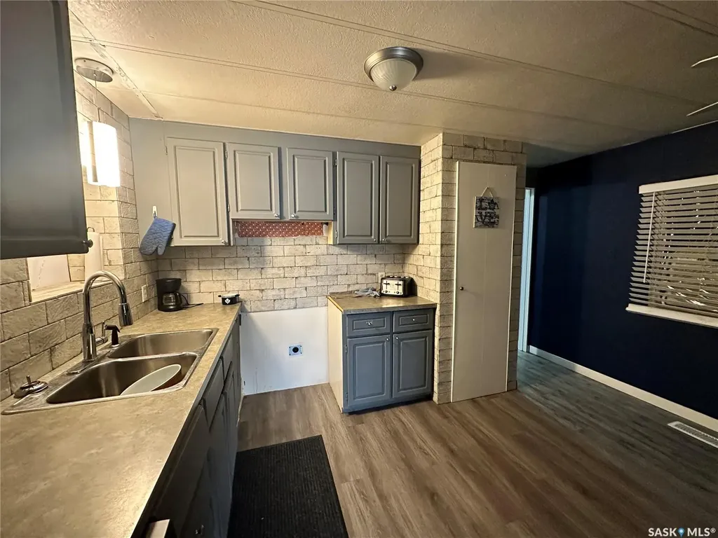 1035 Boychuk Drive Saskatoon SK S7H 5B2