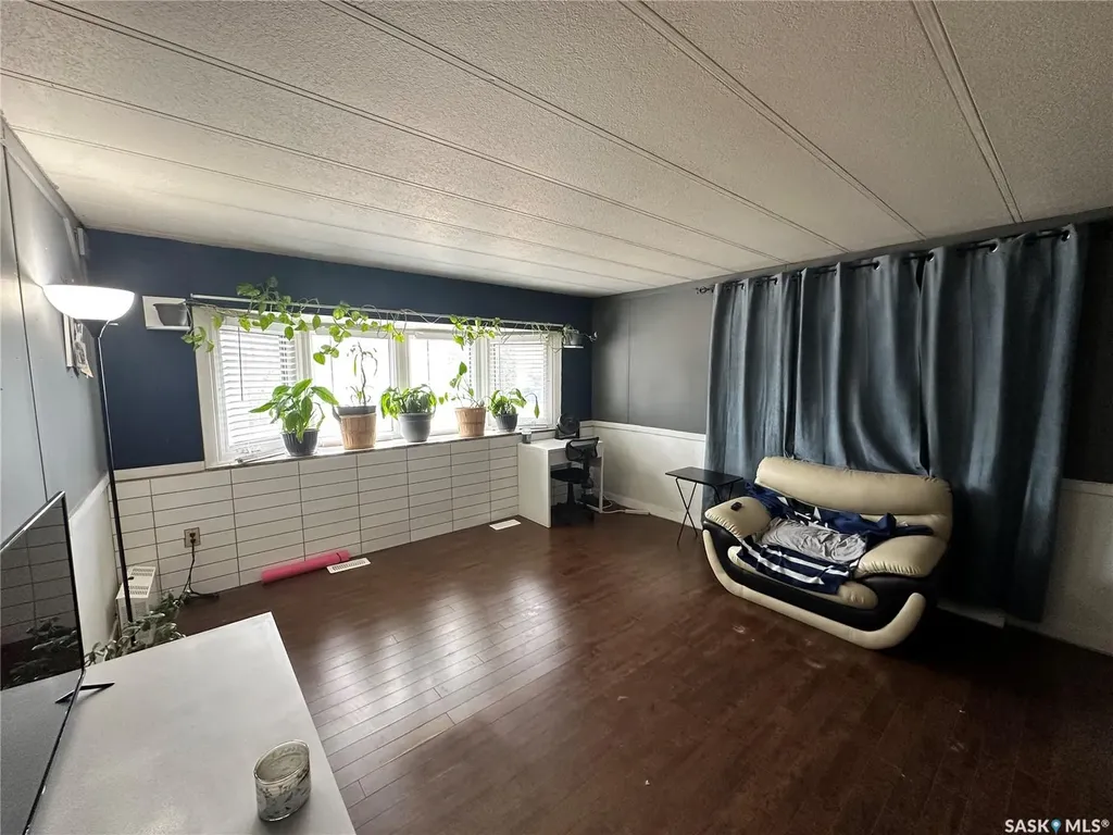 1035 Boychuk Drive Saskatoon SK S7H 5B2