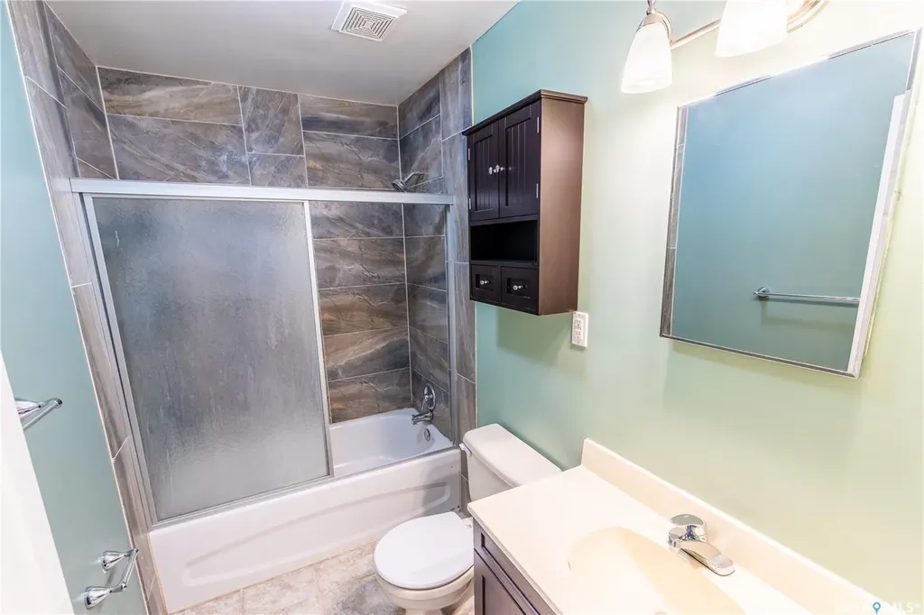 768 Caribou Street W Moose Jaw SK S6H 2K9
