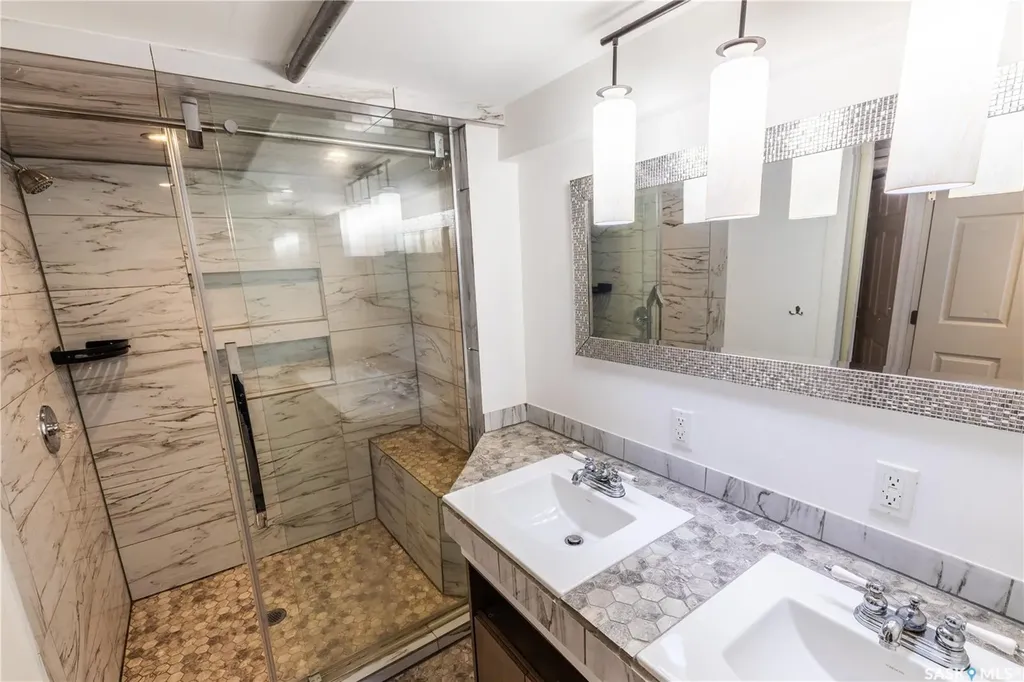 768 Caribou Street W Moose Jaw SK S6H 2K9