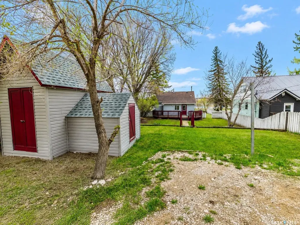 768 Caribou Street W Moose Jaw SK S6H 2K9
