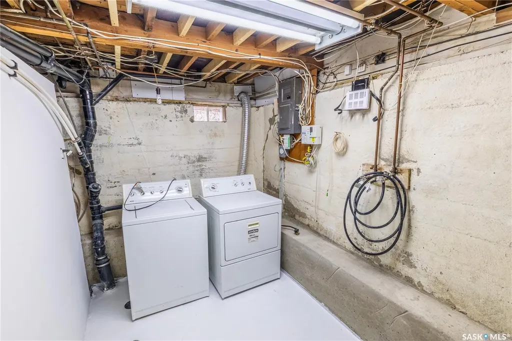 768 Caribou Street W Moose Jaw SK S6H 2K9