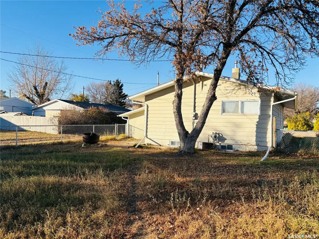 117 King Street Stewart Valley SK S0N 2P0