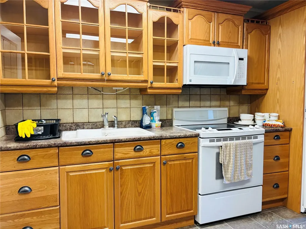 117 King Street Stewart Valley SK S0N 2P0