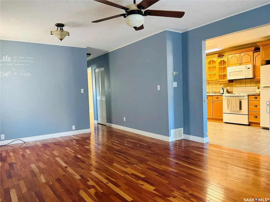 117 King Street Stewart Valley SK S0N 2P0