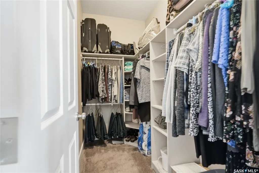 335 Mccallum Lane Saskatoon SK S7R 0C3