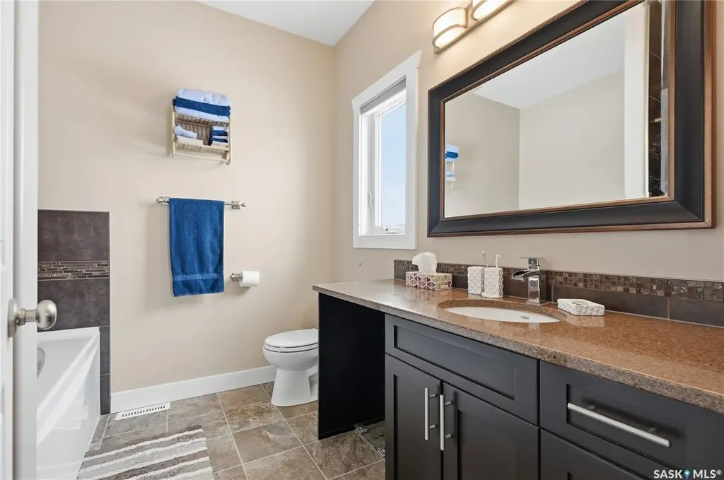 335 Mccallum Lane Saskatoon SK S7R 0C3