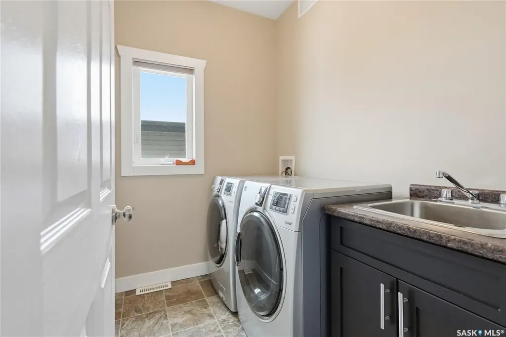 335 Mccallum Lane Saskatoon SK S7R 0C3