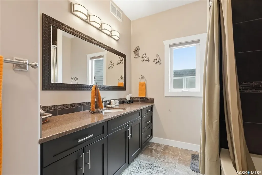 335 Mccallum Lane Saskatoon SK S7R 0C3