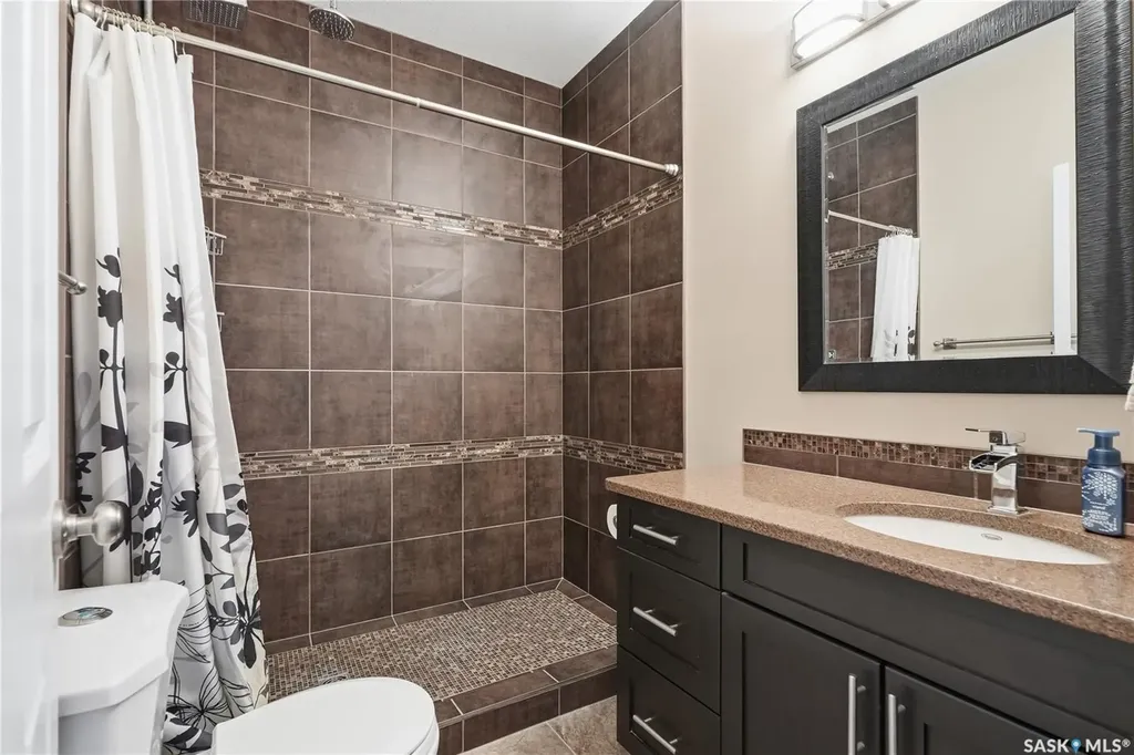 335 Mccallum Lane Saskatoon SK S7R 0C3