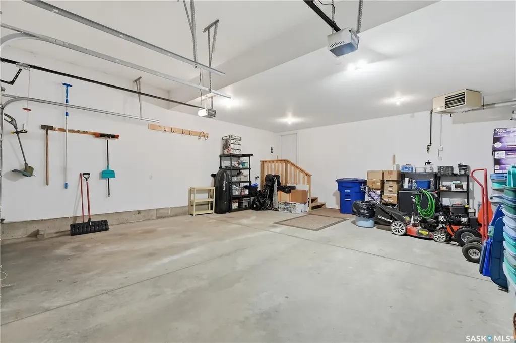 335 Mccallum Lane Saskatoon SK S7R 0C3