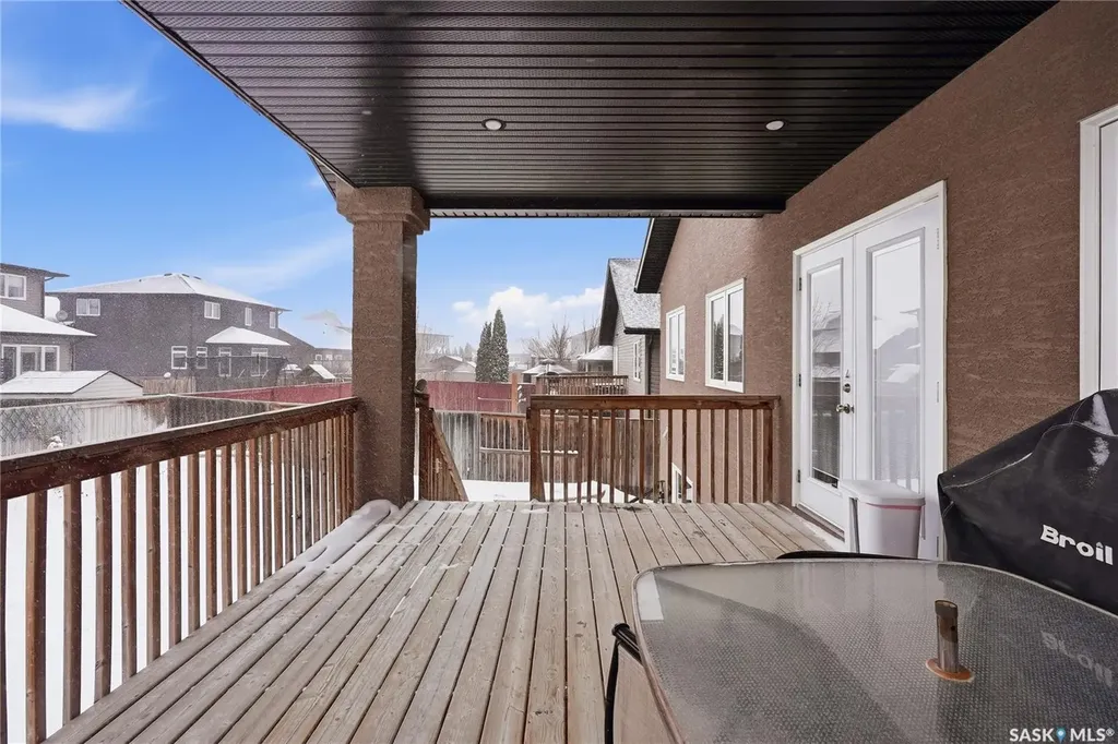 335 Mccallum Lane Saskatoon SK S7R 0C3