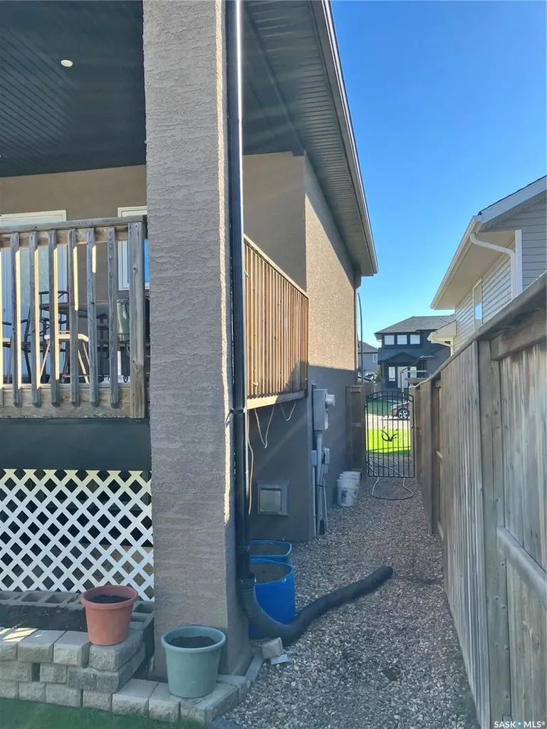 335 Mccallum Lane Saskatoon SK S7R 0C3