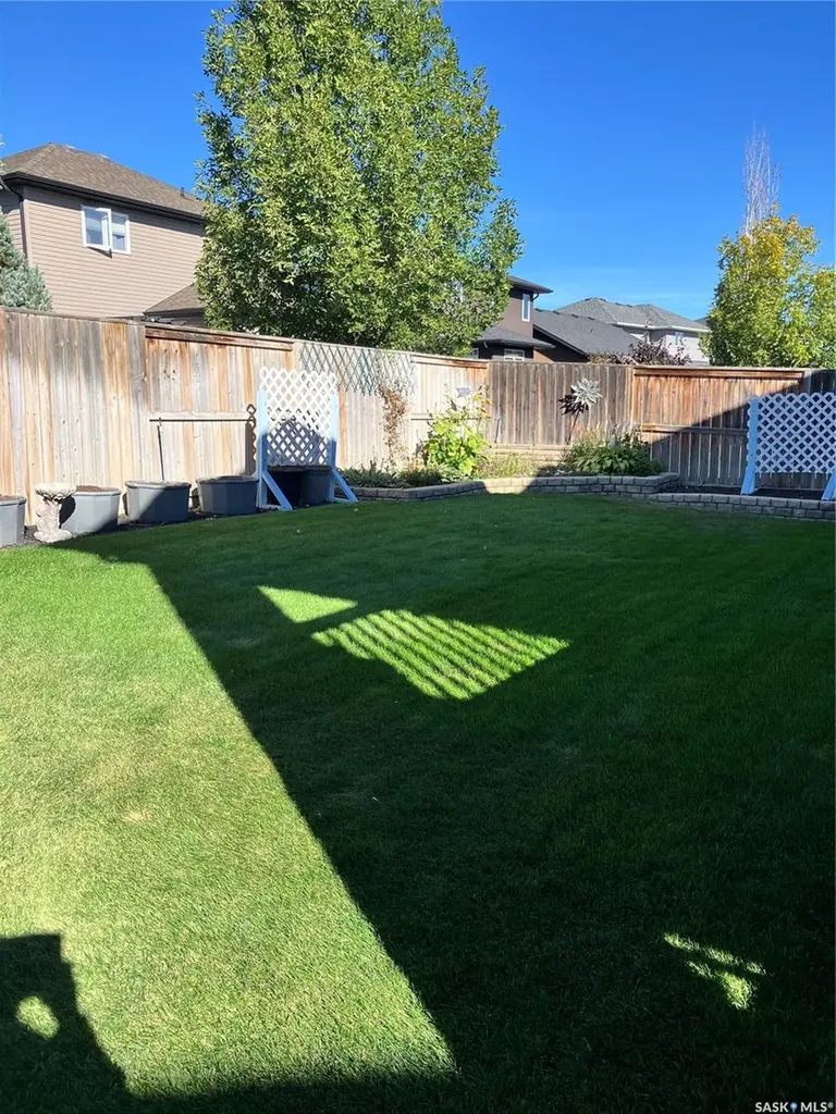 335 Mccallum Lane Saskatoon SK S7R 0C3