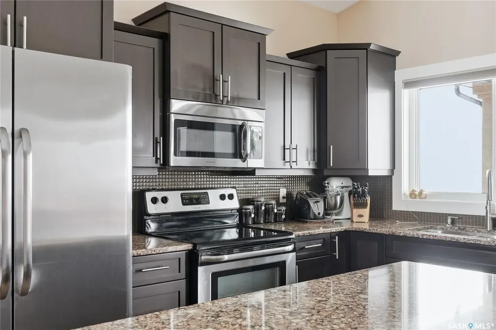 335 Mccallum Lane Saskatoon SK S7R 0C3