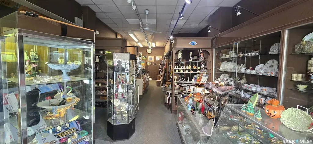 308 Main Street N Moose Jaw SK S6H 3J9
