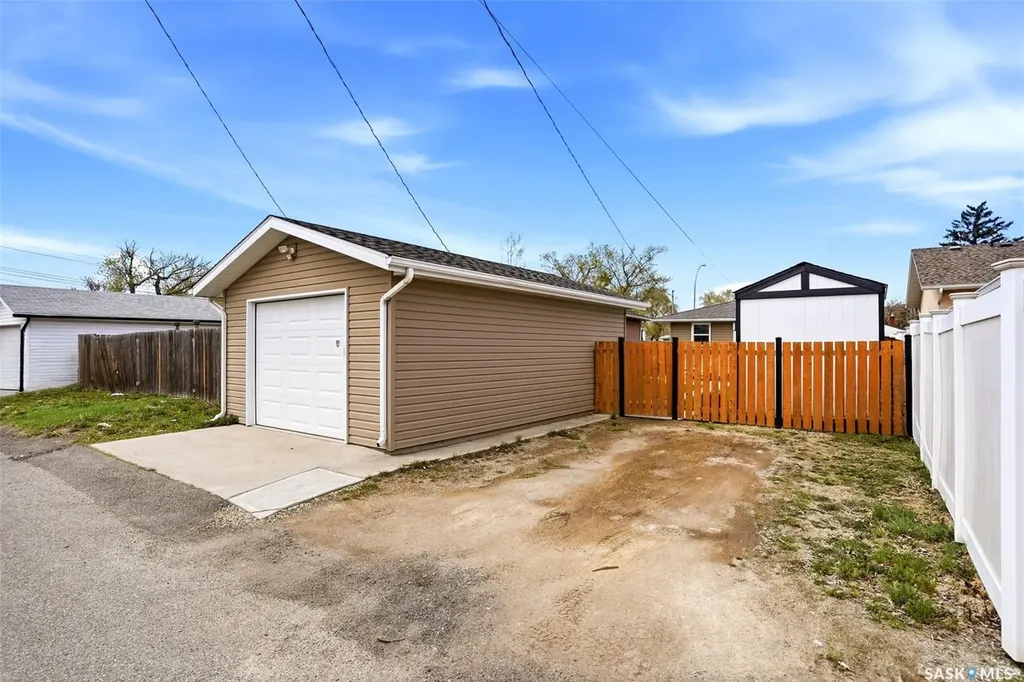 211 Ottawa Street Regina SK S4R 1N4