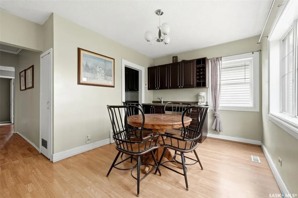 1439 Forget Street Regina SK S4T 4Y4