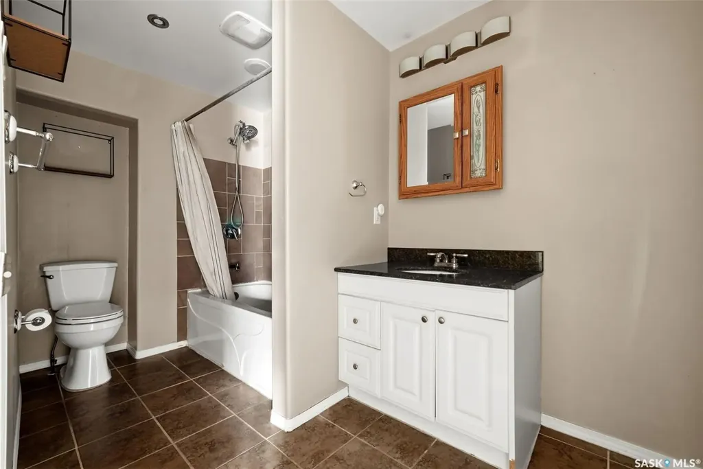1439 Forget Street Regina SK S4T 4Y4
