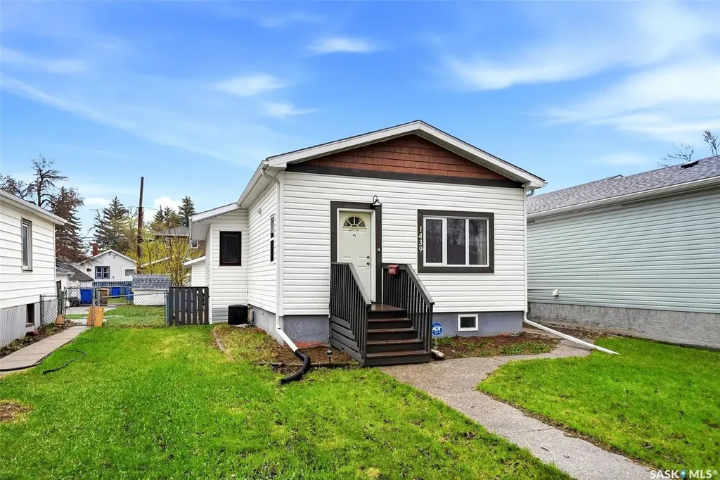 1439 Forget Street Regina SK S4T 4Y4
