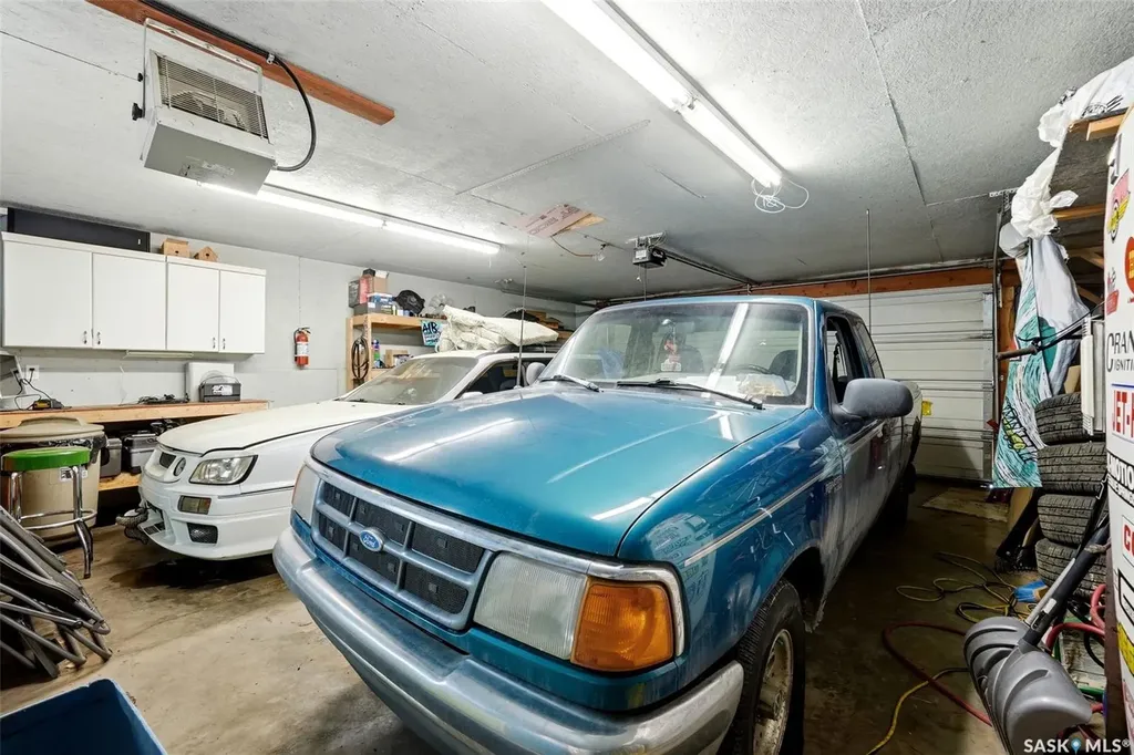 1439 Forget Street Regina SK S4T 4Y4