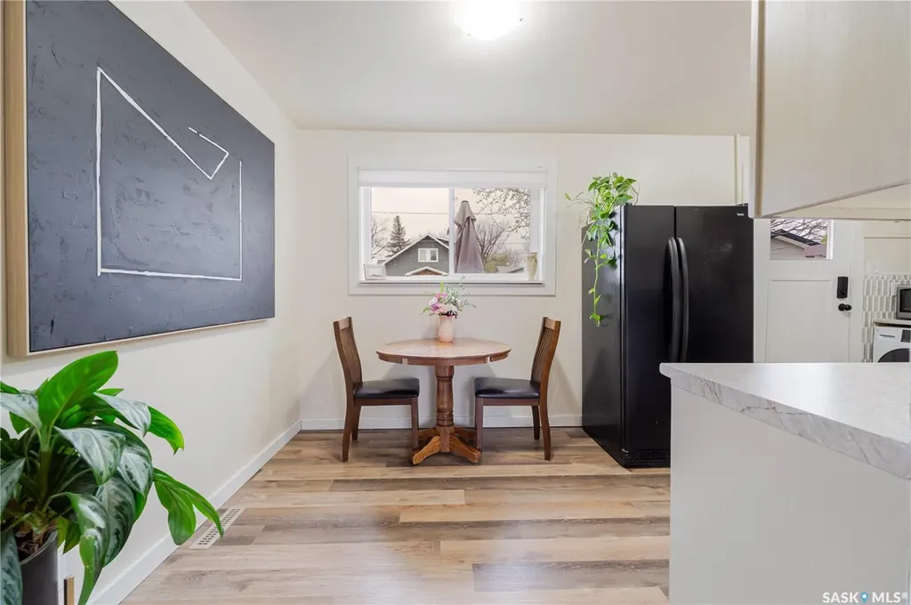 1009 Edmonton Street Moose Jaw SK S6H 3A9