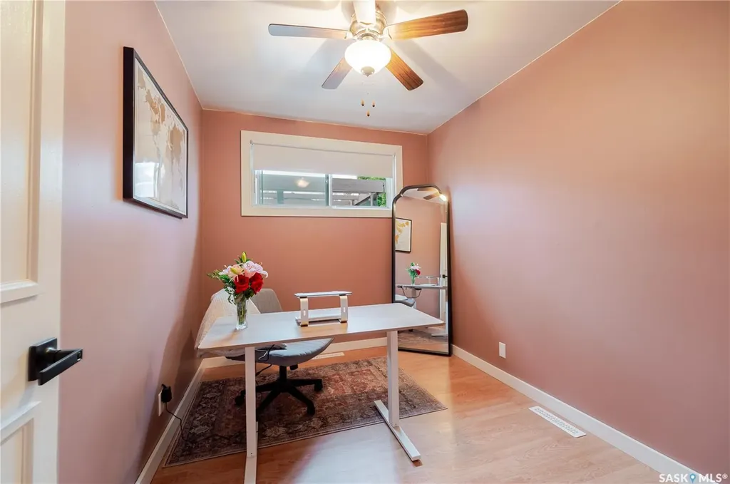 1009 Edmonton Street Moose Jaw SK S6H 3A9